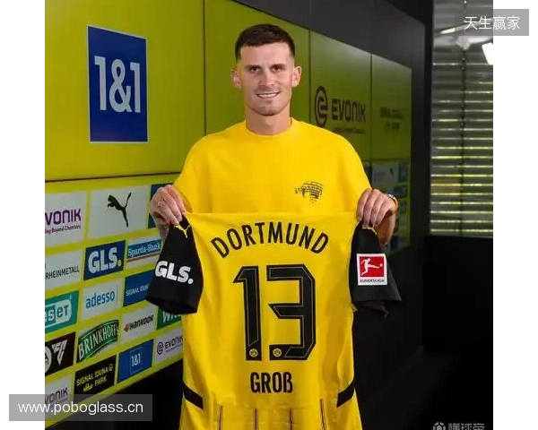 TA:布莱顿签格罗斯的转会费略低于200万欧元,有100万欧奖金 TA:布莱顿签格罗斯的转会费略低于200万欧元,有100万欧奖金